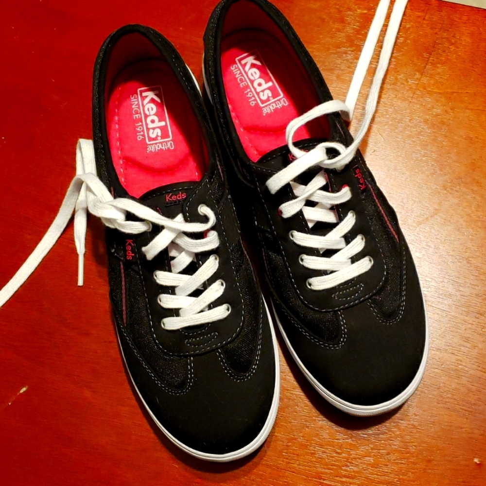Cute black and pink Keds